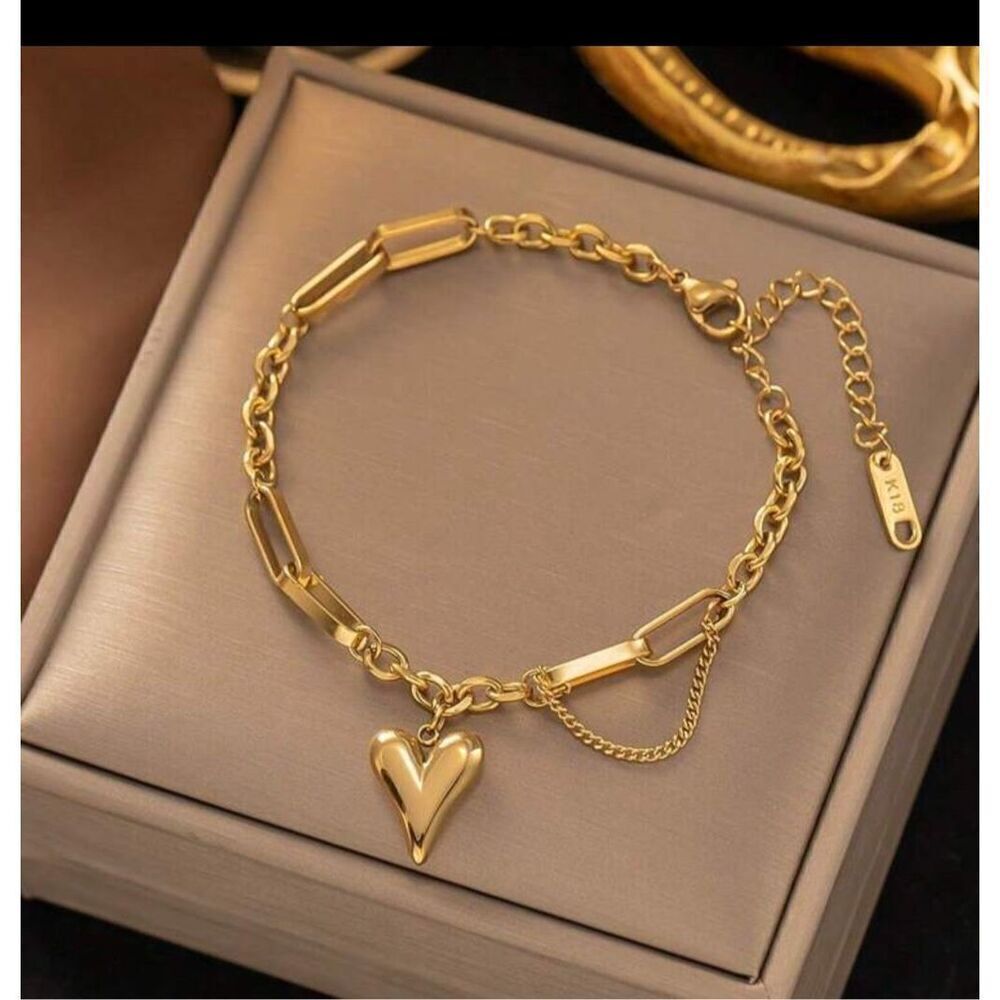 Fancy Chain Heart Bracelet